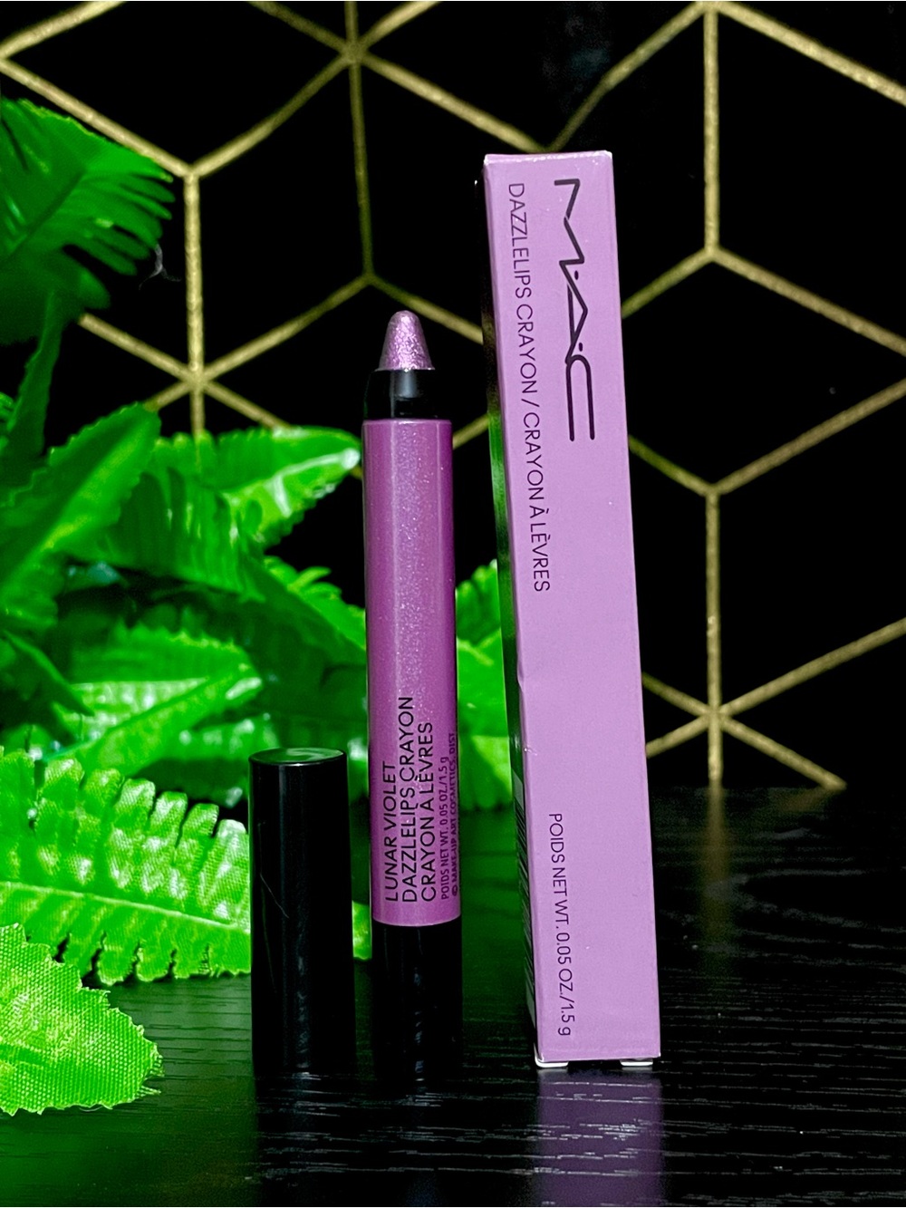 NIB MAC Dazzlelips Crayon - Lunar Violet - Picture 2 of 8